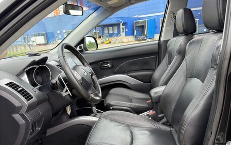 Mitsubishi Outlander III рестайлинг 3, 2008 год, 945 000 рублей, 24 фотография