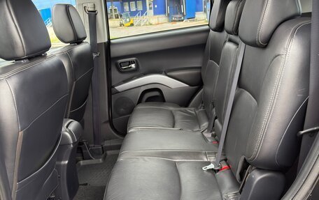 Mitsubishi Outlander III рестайлинг 3, 2008 год, 945 000 рублей, 33 фотография
