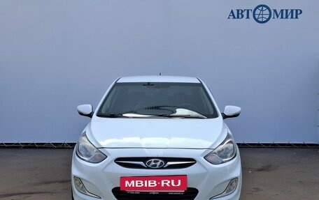Hyundai Solaris II рестайлинг, 2013 год, 860 000 рублей, 2 фотография