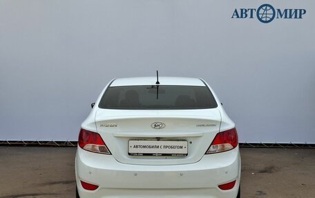 Hyundai Solaris II рестайлинг, 2013 год, 860 000 рублей, 6 фотография