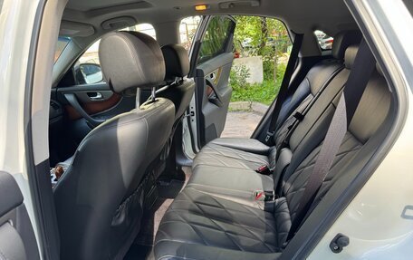 Infiniti QX70, 2013 год, 2 300 000 рублей, 10 фотография