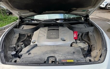 Infiniti QX70, 2013 год, 2 300 000 рублей, 12 фотография