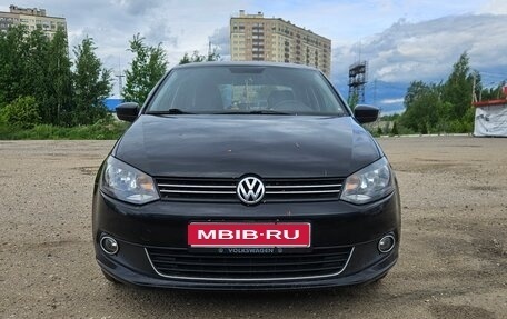 Volkswagen Polo VI (EU Market), 2011 год, 700 000 рублей, 1 фотография