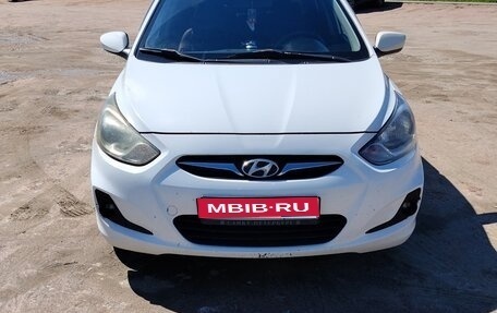 Hyundai Solaris II рестайлинг, 2014 год, 466 000 рублей, 1 фотография