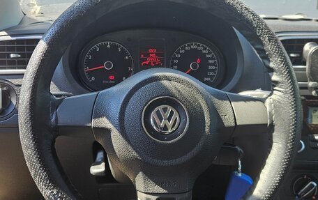 Volkswagen Polo VI (EU Market), 2011 год, 700 000 рублей, 21 фотография