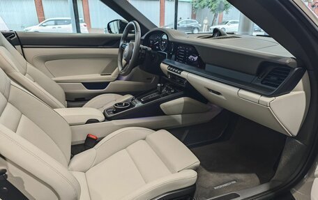 Porsche 911, 2023 год, 24 990 000 рублей, 23 фотография