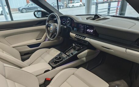 Porsche 911, 2023 год, 24 990 000 рублей, 24 фотография