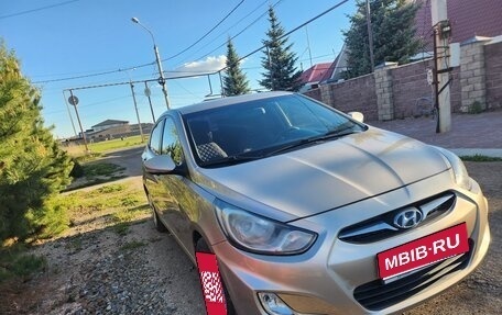 Hyundai Solaris II рестайлинг, 2011 год, 500 000 рублей, 1 фотография