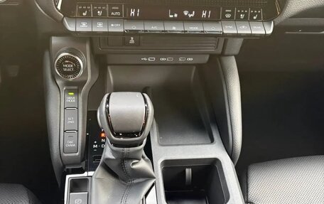 Toyota Land Cruiser Prado, 2025 год, 9 590 000 рублей, 28 фотография