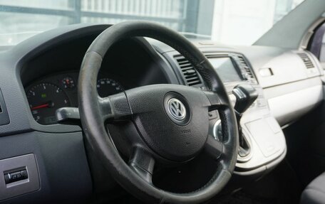 Volkswagen Multivan T5, 2008 год, 1 368 000 рублей, 10 фотография