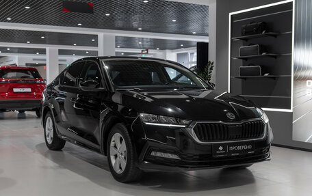 Skoda Octavia IV, 2020 год, 1 975 000 рублей, 2 фотография