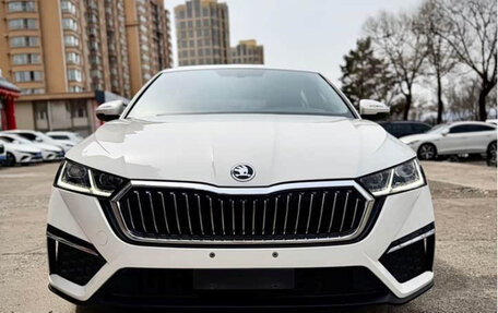 Skoda Octavia IV, 2023 год, 1 754 900 рублей, 2 фотография