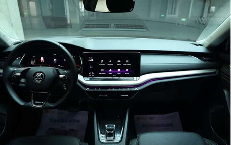 Skoda Octavia IV, 2023 год, 2 100 000 рублей, 14 фотография
