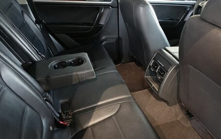 Volkswagen Touareg III, 2012 год, 1 670 000 рублей, 9 фотография