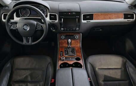 Volkswagen Touareg III, 2012 год, 1 670 000 рублей, 12 фотография
