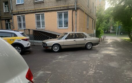 BMW 5 серия, 1986 год, 350 000 рублей, 3 фотография