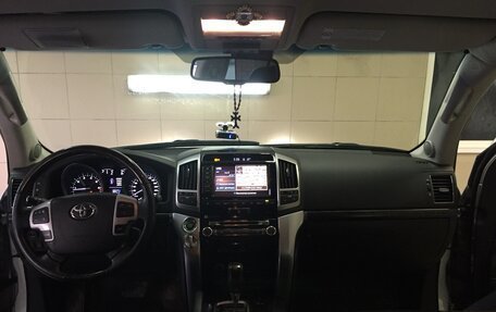 Toyota Land Cruiser 200, 2012 год, 2 750 000 рублей, 8 фотография
