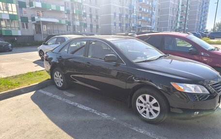 Toyota Camry, 2008 год, 950 000 рублей, 2 фотография