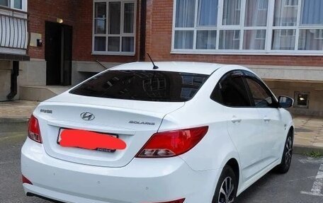 Hyundai Solaris II рестайлинг, 2015 год, 1 150 000 рублей, 2 фотография