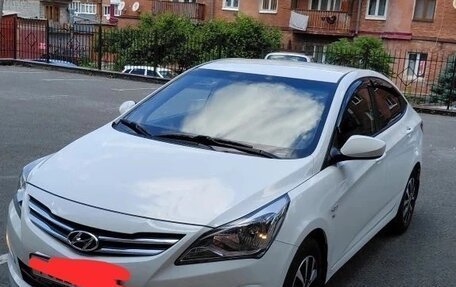 Hyundai Solaris II рестайлинг, 2015 год, 1 150 000 рублей, 4 фотография