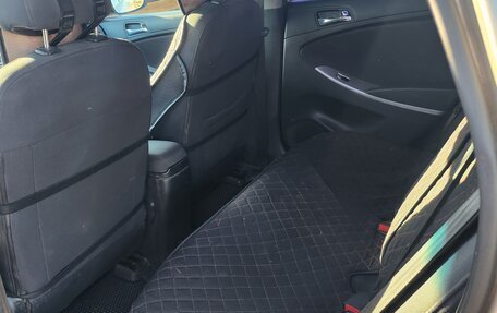 Hyundai Solaris II рестайлинг, 2011 год, 500 000 рублей, 10 фотография