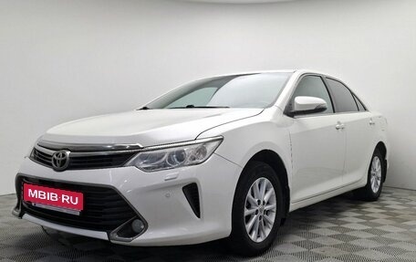 Toyota Camry, 2015 год, 1 790 000 рублей, 3 фотография