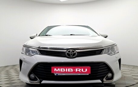 Toyota Camry, 2015 год, 1 790 000 рублей, 2 фотография
