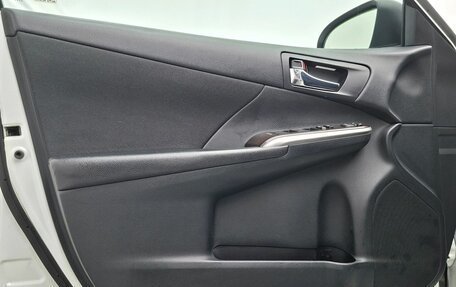Toyota Camry, 2015 год, 1 790 000 рублей, 18 фотография