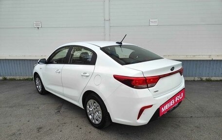 KIA Rio IV, 2017 год, 815 000 рублей, 5 фотография