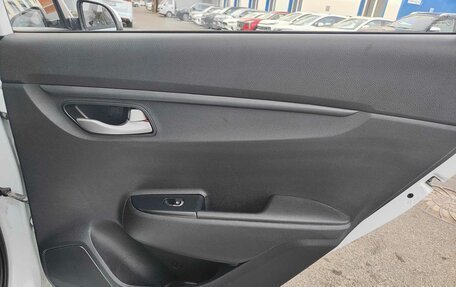 KIA Rio IV, 2017 год, 815 000 рублей, 16 фотография
