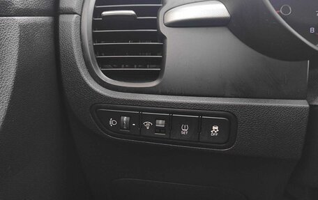 KIA Rio IV, 2017 год, 815 000 рублей, 25 фотография