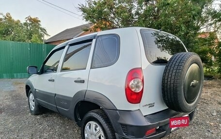 Chevrolet Niva I рестайлинг, 2014 год, 678 000 рублей, 3 фотография