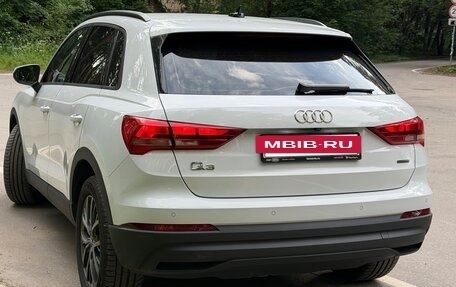Audi Q3, 2021 год, 4 000 000 рублей, 5 фотография