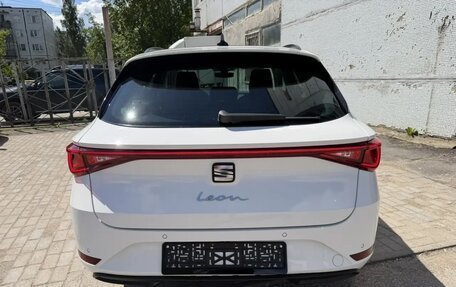 SEAT Leon IV, 2022 год, 2 092 000 рублей, 10 фотография