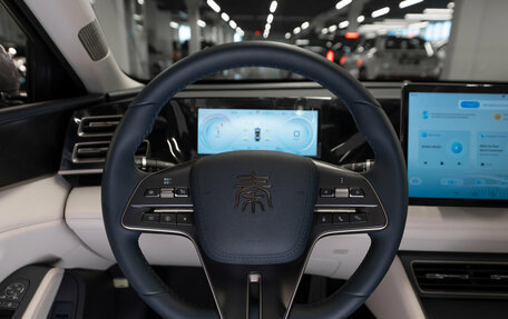 BYD Qin, 2024 год, 3 400 000 рублей, 11 фотография