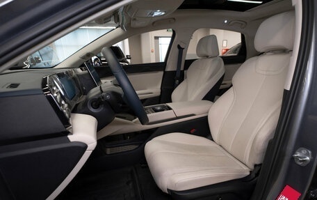 BYD Qin, 2024 год, 3 400 000 рублей, 9 фотография