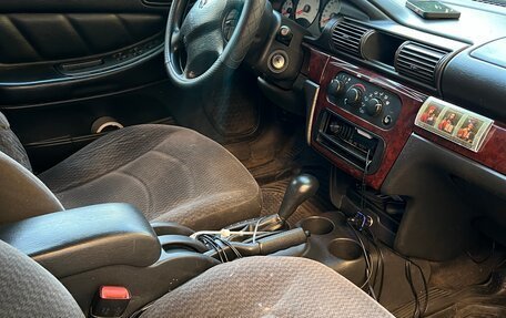 Dodge Stratus II, 2001 год, 220 000 рублей, 20 фотография