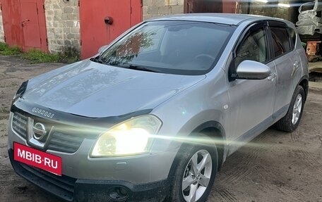 Nissan Qashqai, 2008 год, 645 000 рублей, 2 фотография