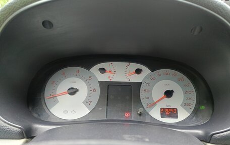 Renault Symbol I, 2005 год, 220 000 рублей, 15 фотография