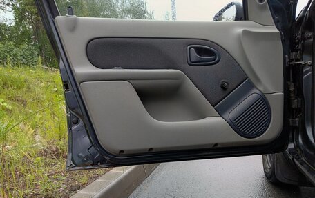 Renault Symbol I, 2005 год, 220 000 рублей, 13 фотография