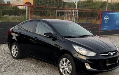 Hyundai Solaris II рестайлинг, 2012 год, 680 000 рублей, 9 фотография