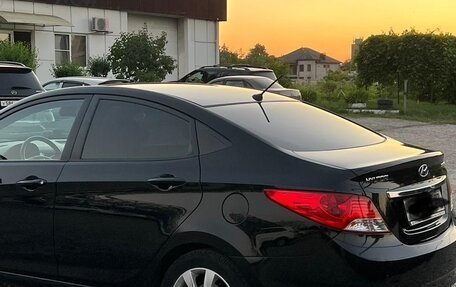 Hyundai Solaris II рестайлинг, 2012 год, 680 000 рублей, 10 фотография