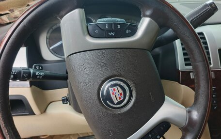 Cadillac Escalade III, 2009 год, 1 000 000 рублей, 6 фотография
