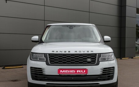 Land Rover Range Rover IV рестайлинг, 2018 год, 8 098 000 рублей, 2 фотография