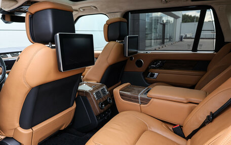 Land Rover Range Rover IV рестайлинг, 2018 год, 8 098 000 рублей, 13 фотография