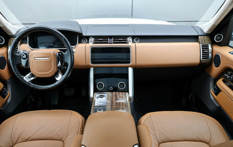 Land Rover Range Rover IV рестайлинг, 2018 год, 8 098 000 рублей, 15 фотография