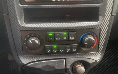 Hyundai Sonata IV рестайлинг, 2005 год, 245 000 рублей, 15 фотография