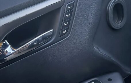 Lexus RX IV рестайлинг, 2017 год, 2 750 000 рублей, 16 фотография