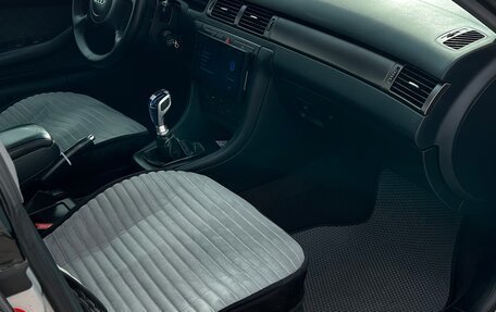 Audi A6, 2000 год, 650 000 рублей, 10 фотография