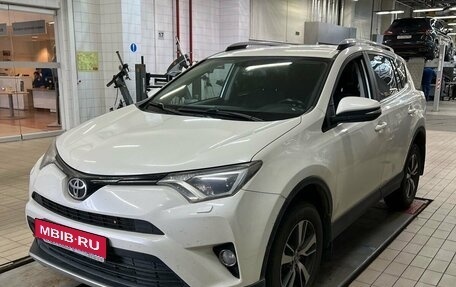 Toyota RAV4, 2017 год, 2 390 000 рублей, 1 фотография